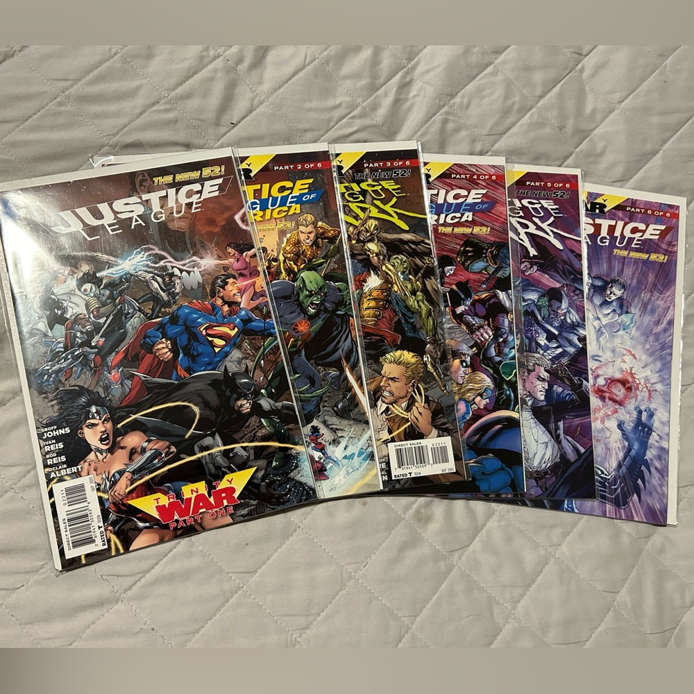 DC’S NEW 52 JUSTICE LEAGUE